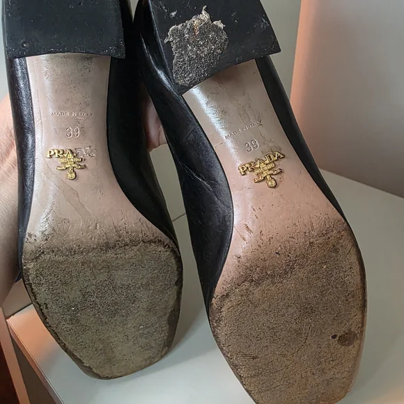 Prada Black Leather Stud Buckle Block Heel Pumps Size 39 Made in Italy - Picture 6 of 9